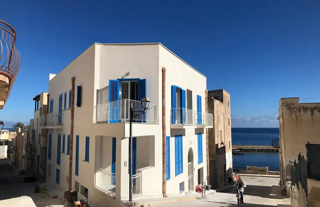Blu Rooms Marettimo-1